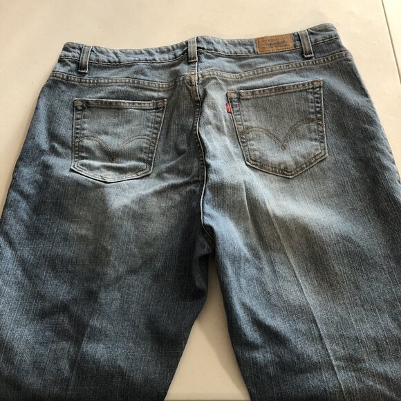 Levis 515 Boot Cut Jeans, Size 22M - Picture 1 of 12